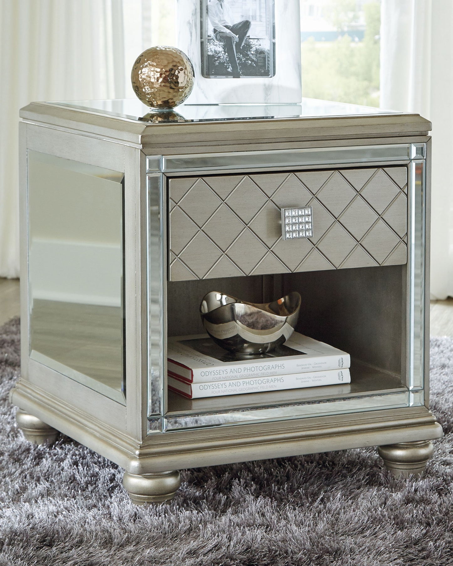 Chevanna - Rectangular End Table - Platinum